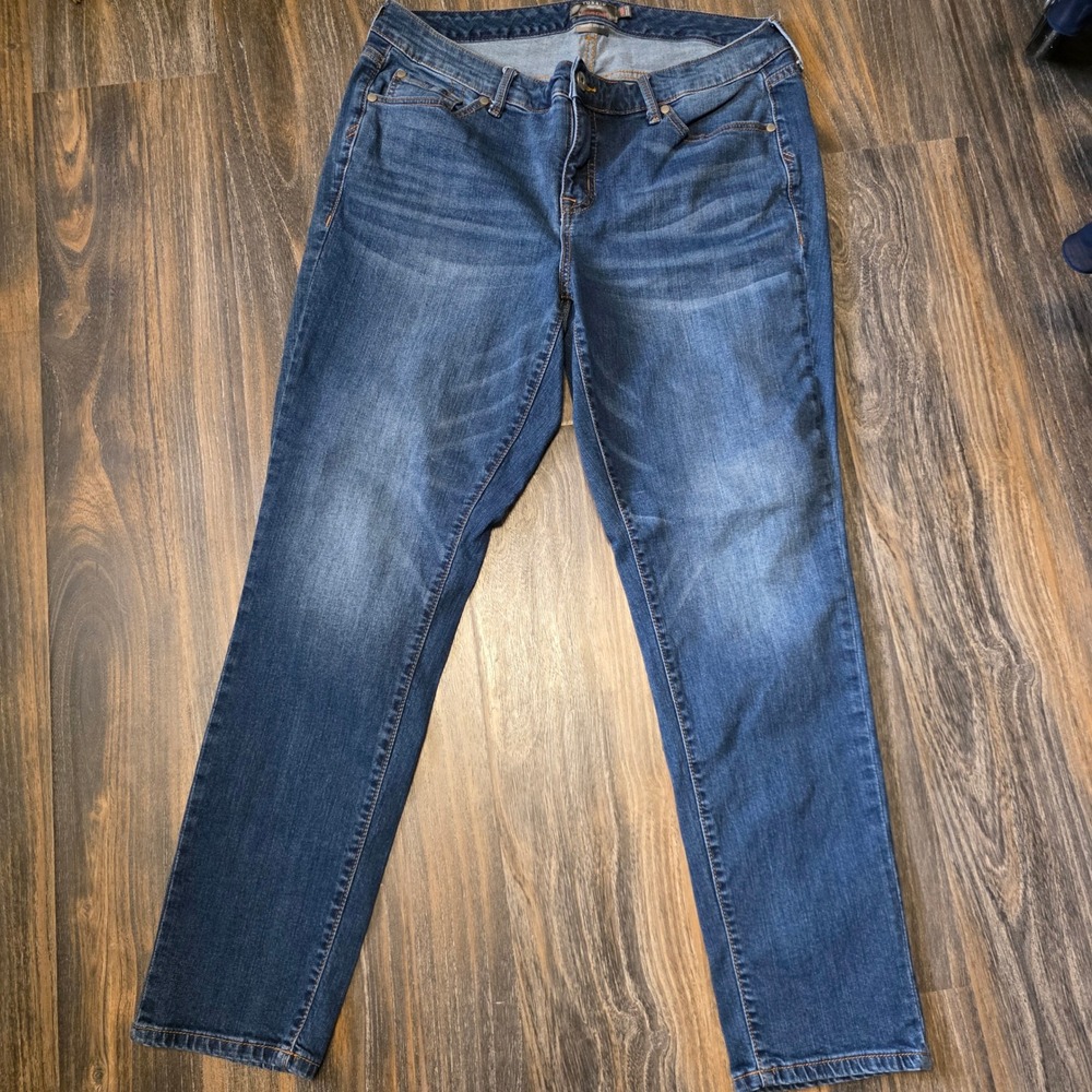 Torrid Boyfriend Straight Vintage Stretch Medium Wash Jeans 14R 13622974 Blue